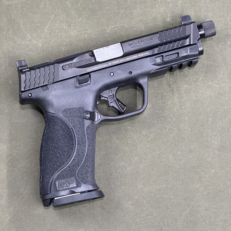 Smith & Wesson M&P 9 M2.0 Threaded 9mm - USED